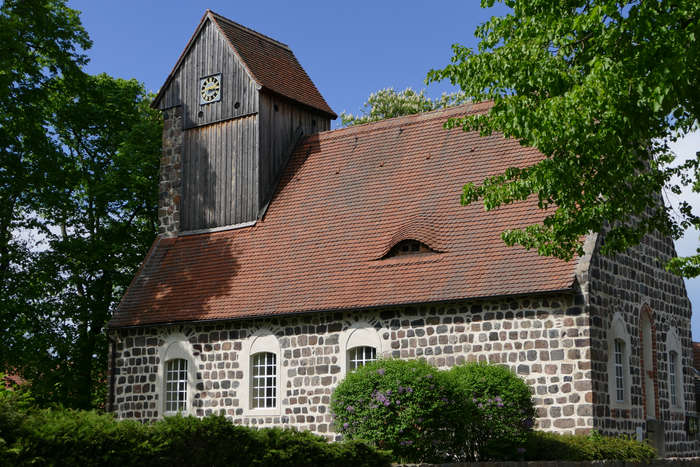 Neustadt Dosse - Dorfkirche im Gemeindeteil Kampehl Neustadt Dosse - Dorfkirche im Gemeindeteil Kampehl