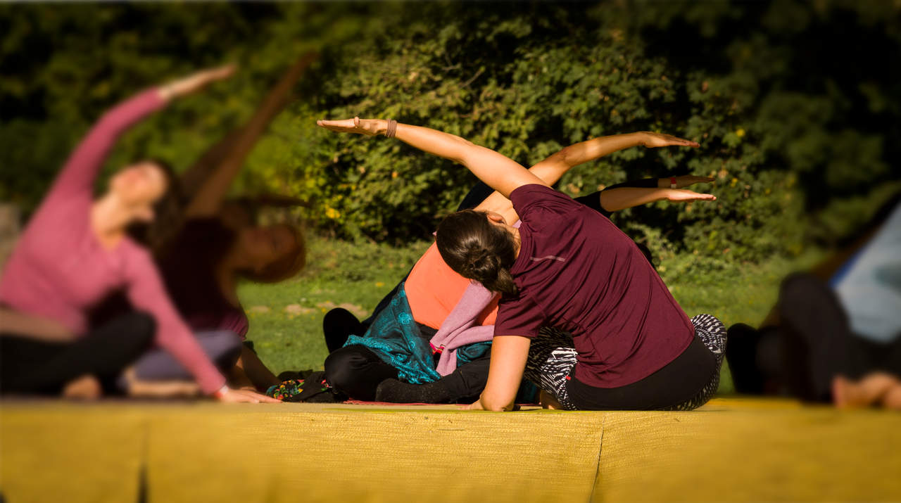 Himalaya Hatha Yoga mit Yogalehrerin Yasmin in Brandenburg Himalaya Hatha Yoga mit Yogalehrerin Yasmin in Brandenburg
